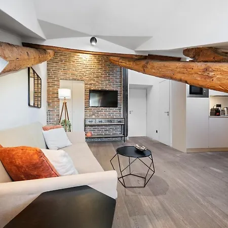 Stunning View And Air Conditionning