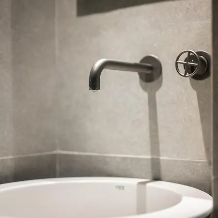 Stunning View And Air Conditionning * Nice