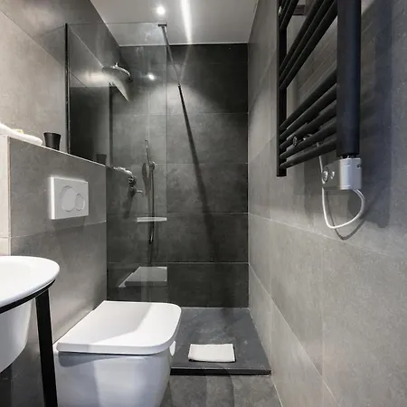 Stunning View And Air Conditionning *