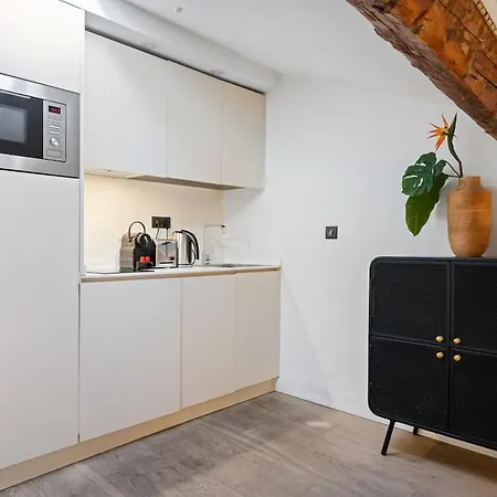 Stunning View And Air Conditionning Nice